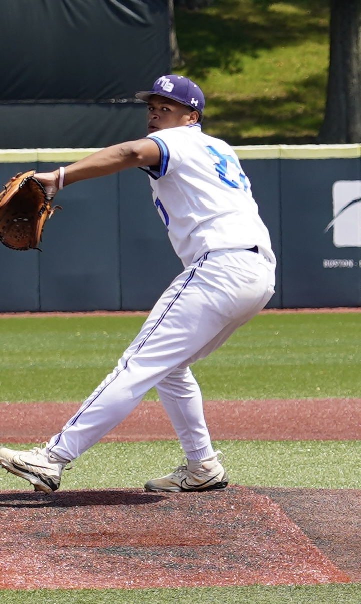 Xavier Ciriaco pitching